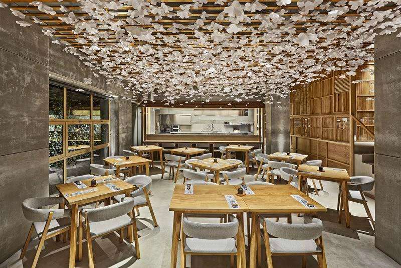 鄭州壽司店裝修設(shè)計有哪些注意事項(xiàng)?