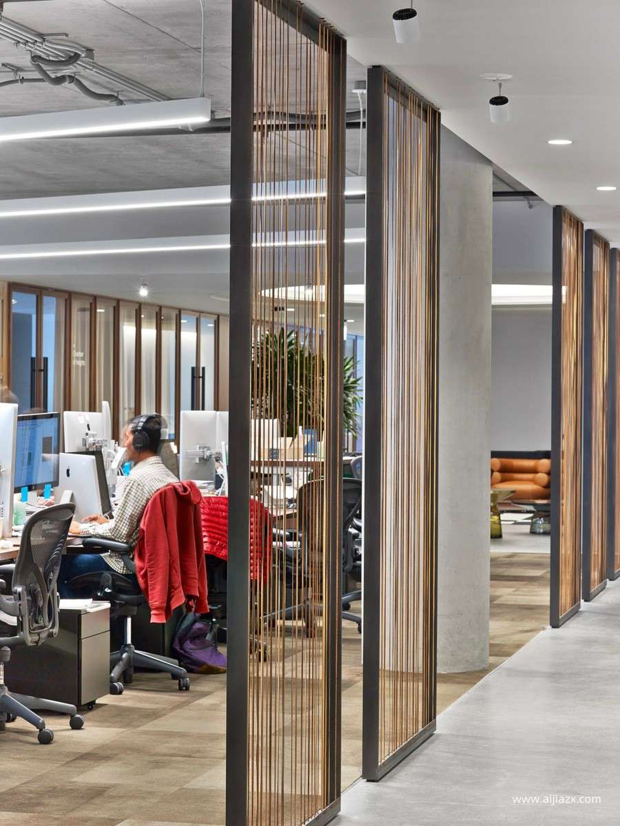 1000平米計(jì)算機(jī)存儲(chǔ)公司辦公室設(shè)計(jì)效果圖