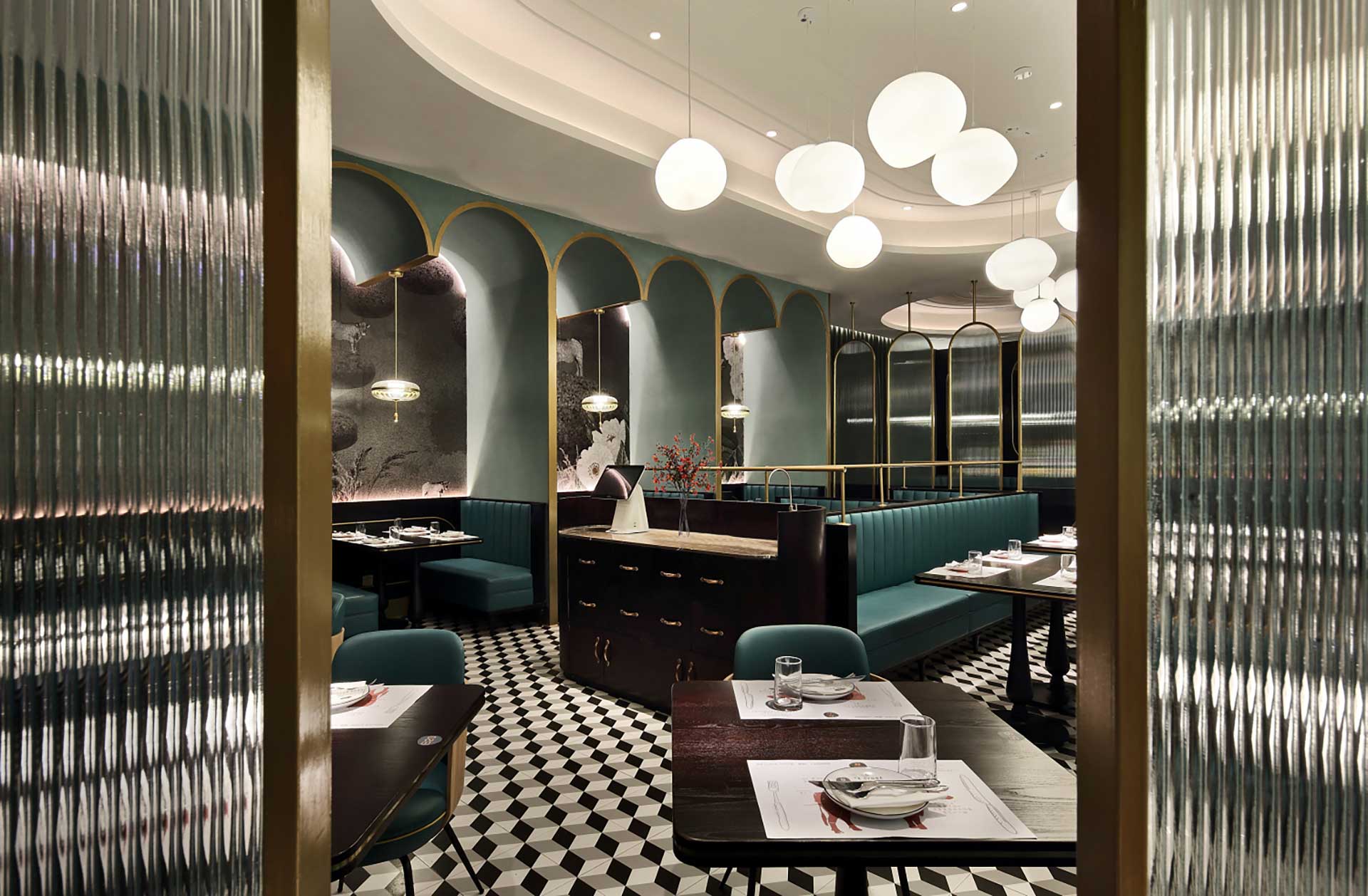 300平米牛扒店裝修設(shè)計效果圖