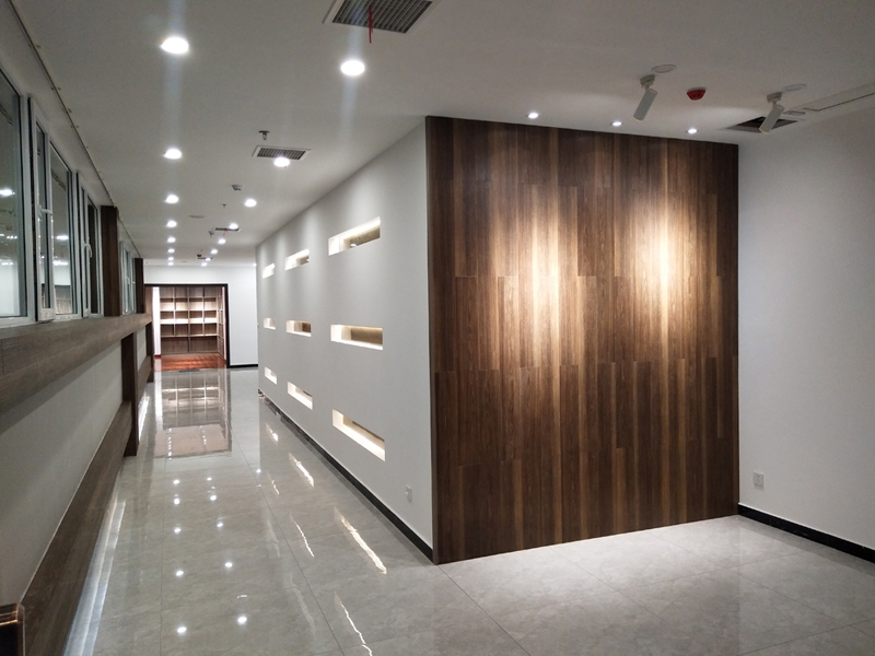 怎樣打造出簡約辦公室裝修呢？